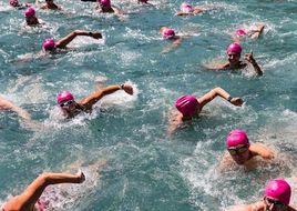 Stadtzürcher Seeüberquerung 2026: Zürichs grosse Massenschwimmerei