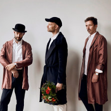 WhoMadeWho