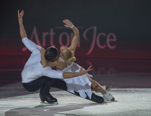 Art on Ice 2018 - Tatiana Volosozhar & Maxim Trank