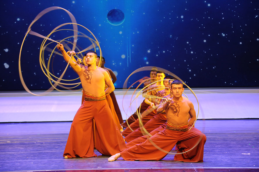 Circus Knie 2017 - Xinjian Troupe