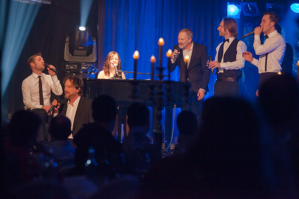 D&icirc;ner-Spectacle 2015