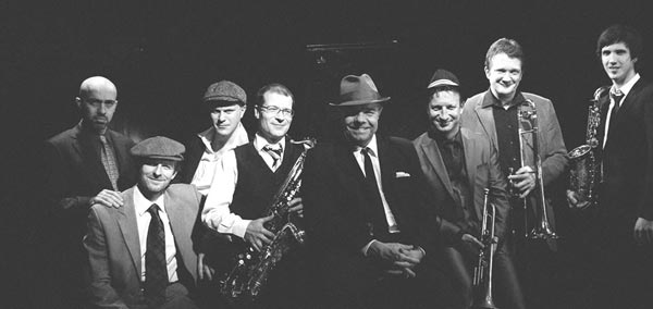 Gratiskonzert - so 17.7 Sinatra Tribute