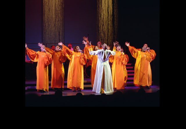 The Harlem Gospel Singers Show 2011