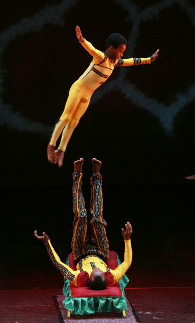 Mother Africa &minus; Circus der Sinne