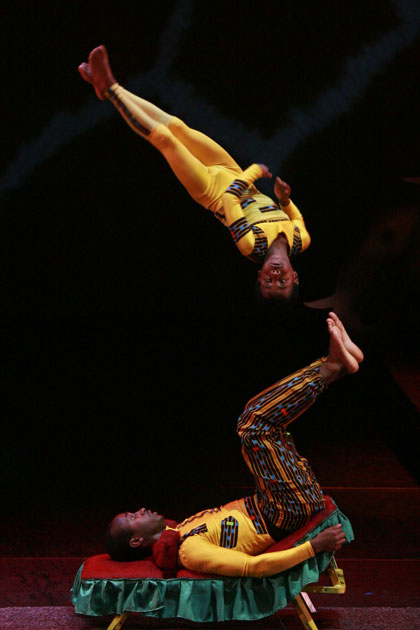 Mother Africa &minus; Circus der Sinne