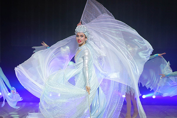 Music Show on ice with highlights of Frozen 1 & 2