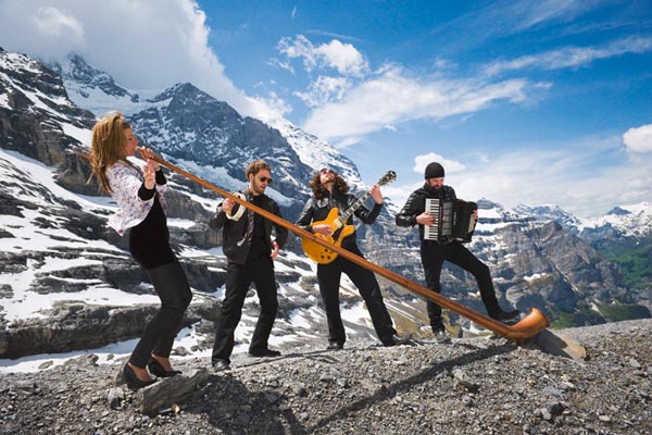 night of the alps 2011 - Eliana Burki& i Alpinisti