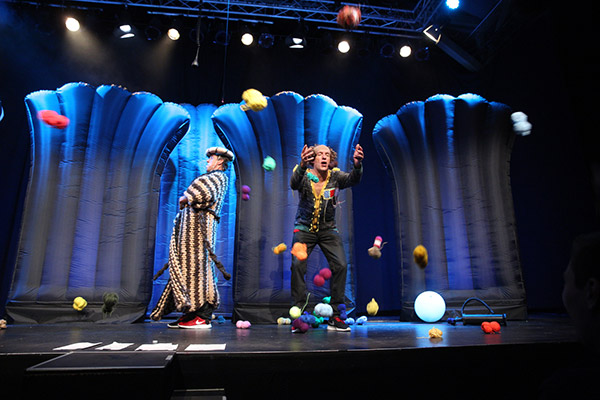 Chaostheater Oropax - Faden&Beigeschmack