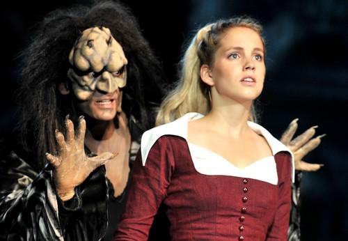 Die Sch&ouml;ne und das Biest