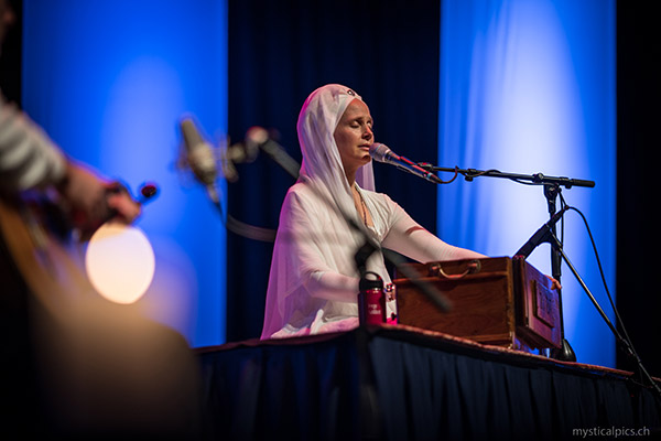 Snatam Kaur