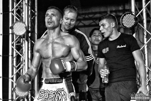 Superpro Fight Night 2012