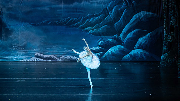 Swan Lake - Royal Classical Ballet