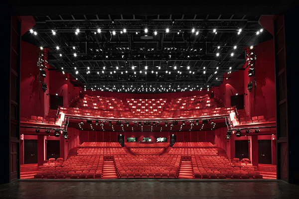Stage Theater an der Elbe